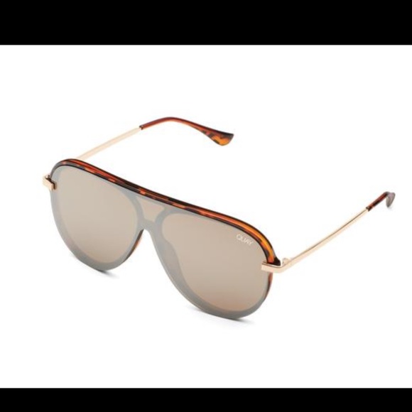 Quay Australia Accessories - 1 left Quay Empire tortoise silver shield sunnie